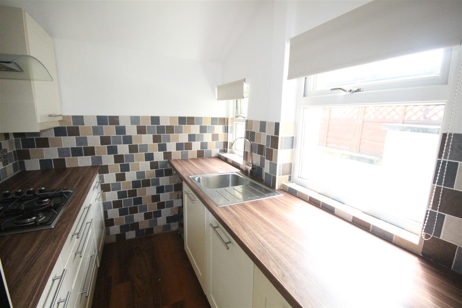 2 bedroom end terrace house Let Agreed in Earby - 2016-08-12 11.40.46-1.jpg